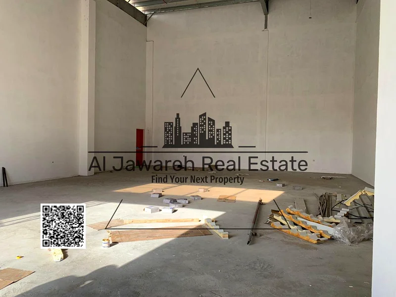 مستودع جديد، مساحته 2215 قدم مربع، كهرباء 21 كيلوواط64061056539905112