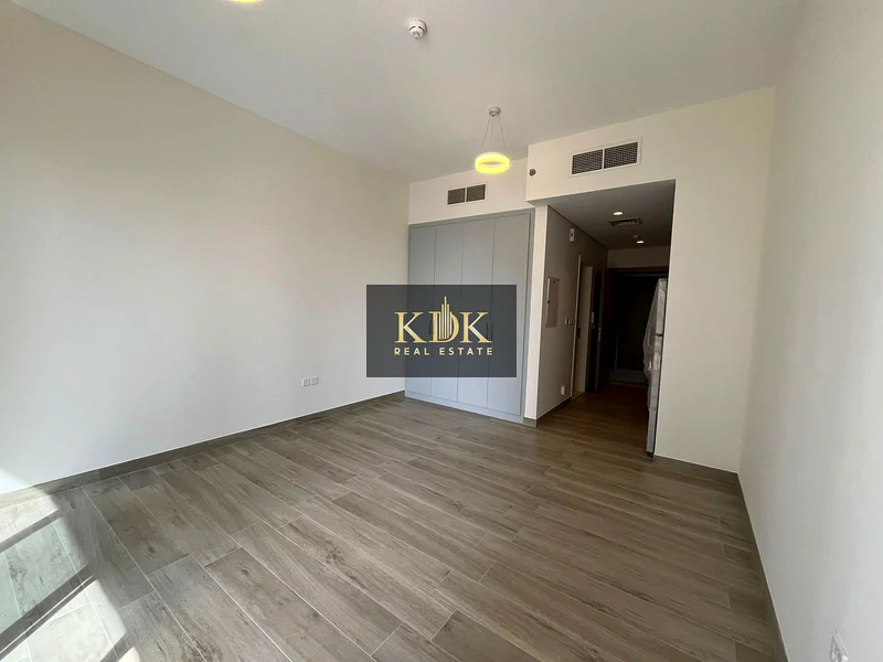 Community View | Prime Location | Spacious Unit64172652159234110
