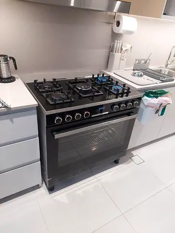 Bosch 90x60cm Gas Cooker Black HJY5G7V60M Same New