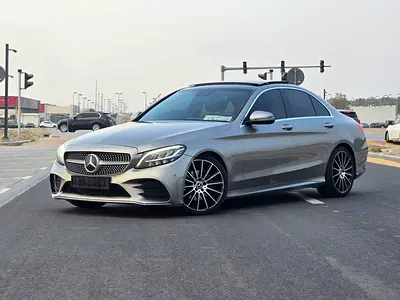 مرسيدس بنز C200 مواصفات خليجي 2019 بحالة جيدة
