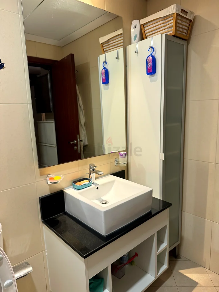 غرفة فاخرة خاصة متاحة للإيجار64054497226113114