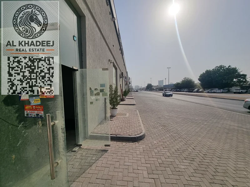 مستودعات جديدة بالكامل للإيجار السنوي في عجمان – الجرف الصناعية 1 – 1,850 قدم مربع – موقع متميز قرب سوق سالم – مجهزة بالكهرباء والماء و64074343885441110