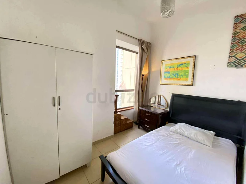 Partition with big window available  immediately in JBR64048917569026114