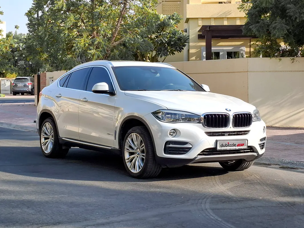 BMW X6 2018 — photo 1 of 15