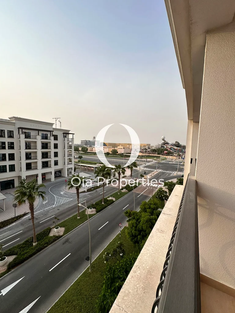 تشطيبات فاخرة | إمكانية الوصول إلى حمامات السباحة | احجز الآن !!!64051998784003113
