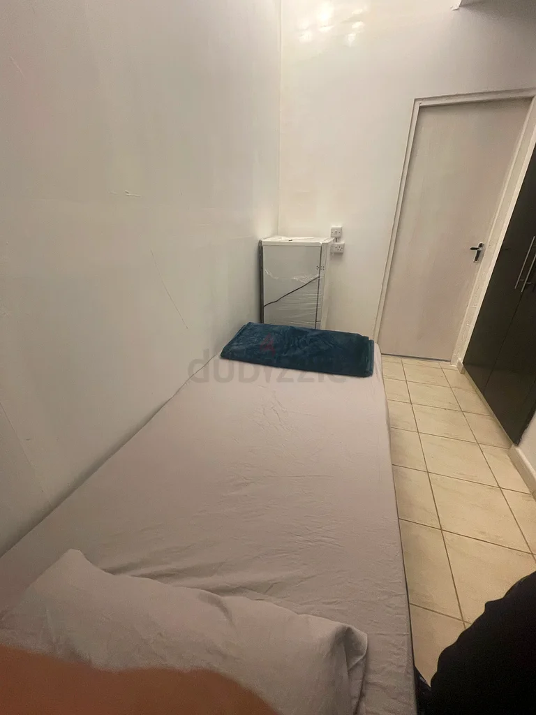 Partition close to metro in Te-com Barsha heights64055712103042111