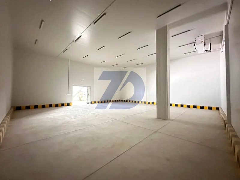 COLD STORAGE | BRAND NEW | LOADING BAY | 8M64063910948099111