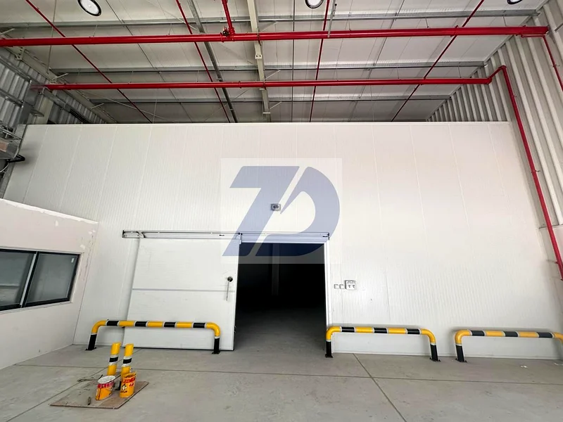 COLD STORAGE | BRAND NEW | LOADING BAY | 8M64063910948099110