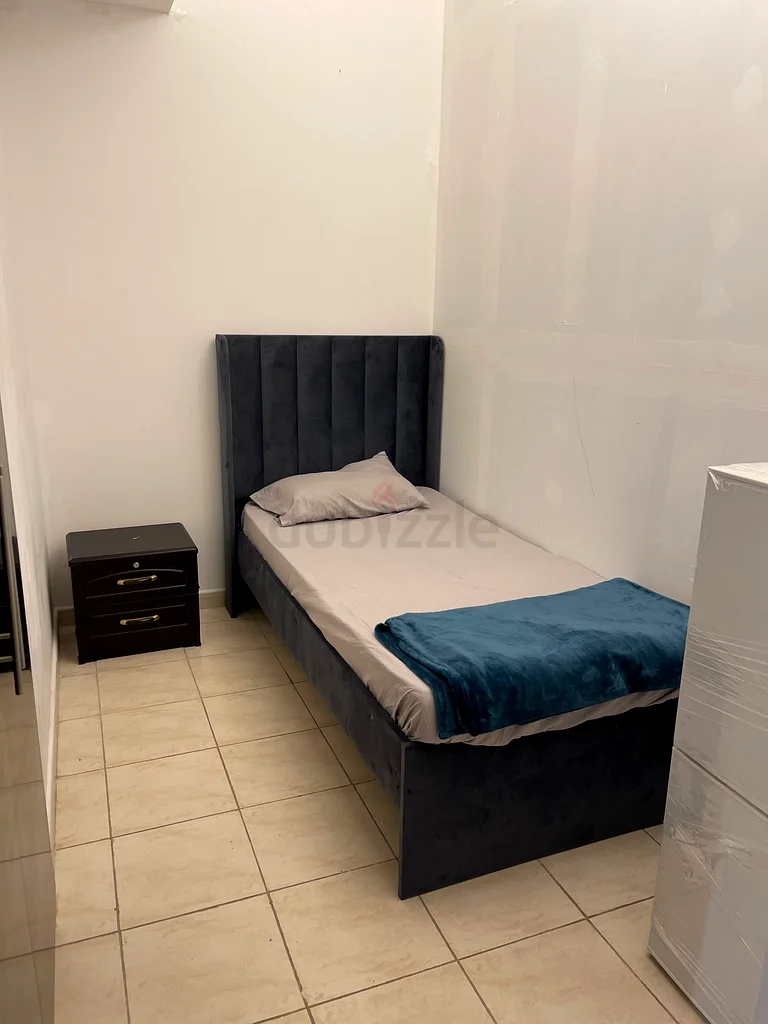 Partition close to metro in Te-com Barsha heights64055712103042110
