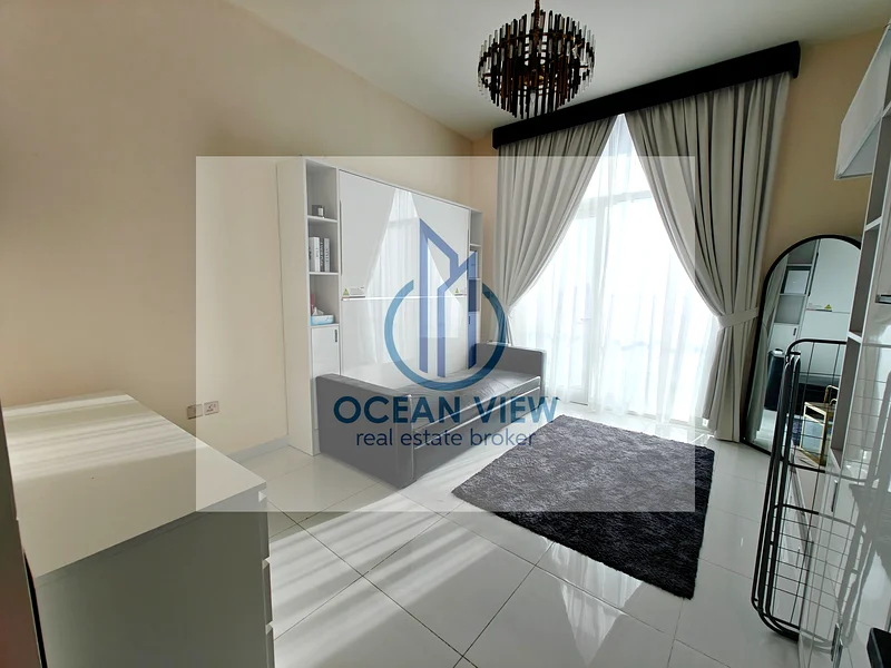 شقة استوديو مفروشة بالكامل // تشطيبات مشرقة // أثاث ذكي64211540806914111