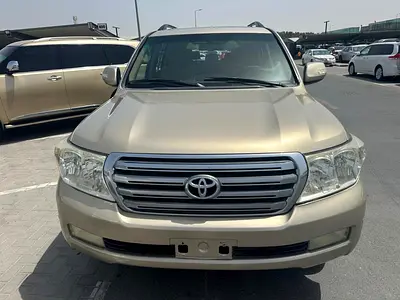 Toyota landcruiser 2010 v8 fullopshin gold color