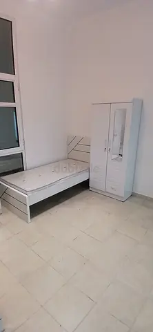 Elegant White Bedroom Furniture Set