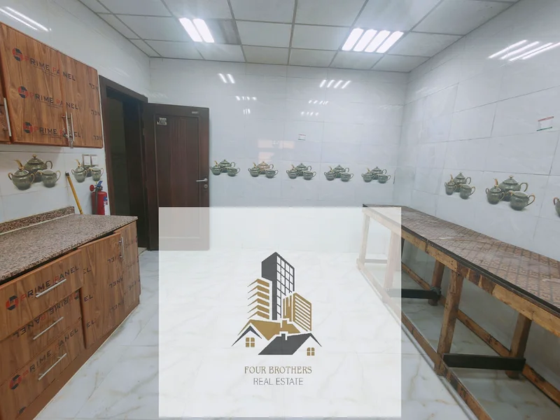 جاهز للانتقال || معسكر عمال جديد بالكامل || سعر معقول جدًا || قريب من ساجا البطائح الشارقة64057361506435112