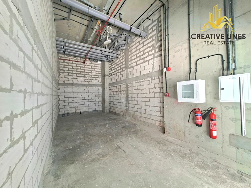 Strategic Retail Space || High Footfall || Shell and Core64064810078721112