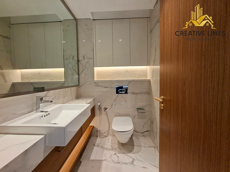 Luxury Studio || Ready To Move || Prime Location64151375037698113