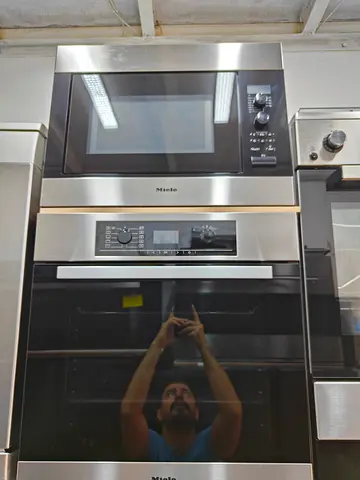 Miele built in oven microwave set in excellent condition