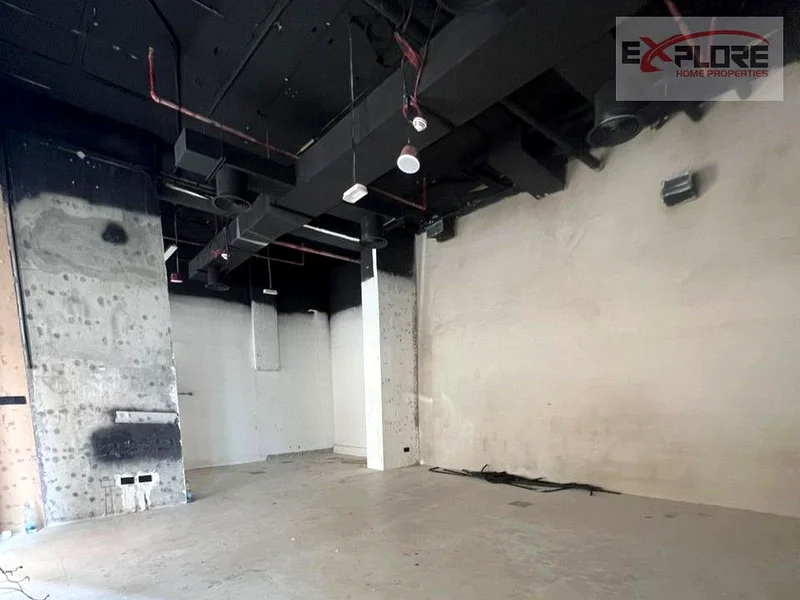 COMMERCIAL | PRIME LOCATION | SHOP |64067788558850111