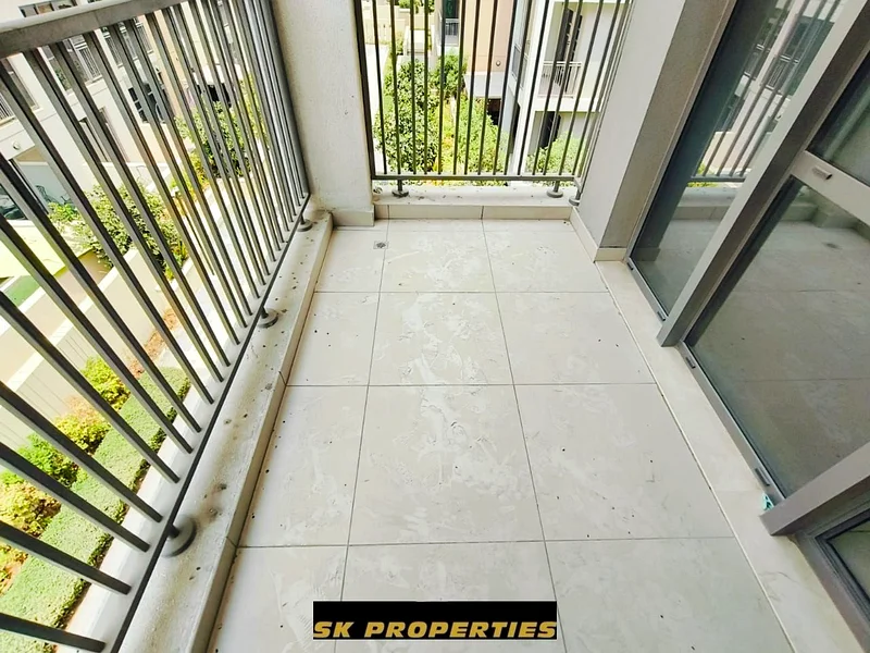 مع شرفة | جاهز للانتقال | موقع متميز64230331195651111