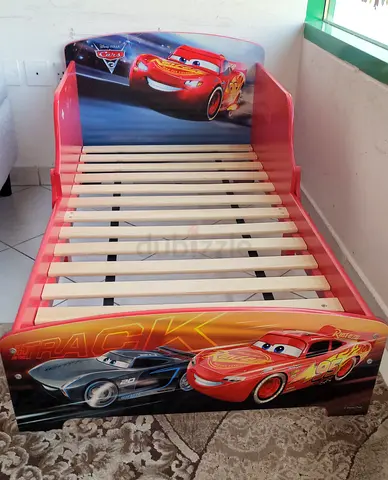 Exciting Lightning McQueen Bed for Your Little Racer!