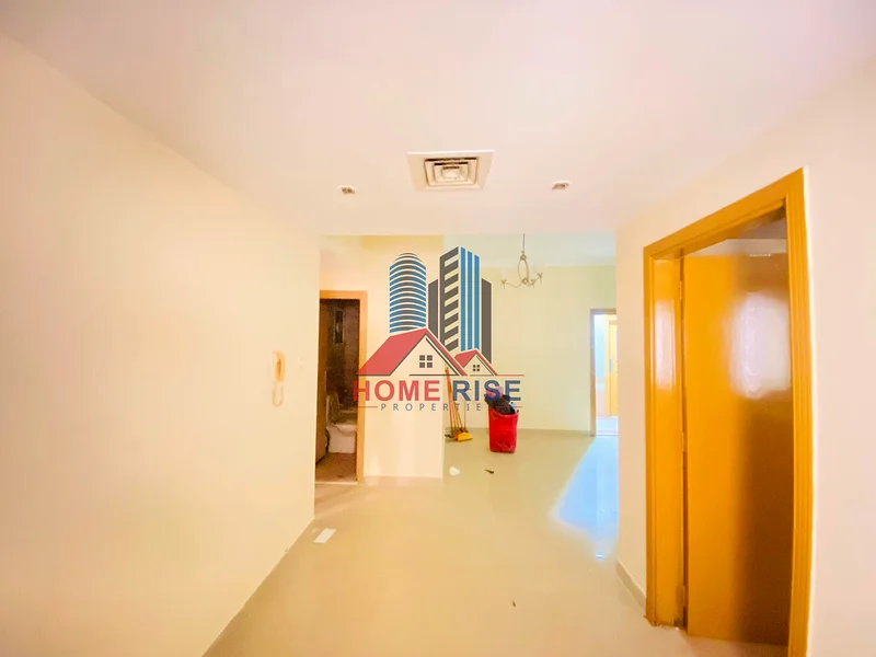 شقة حديثة بغرفة نوم واحدة متاحة في مبنى عائلي64194295153921113