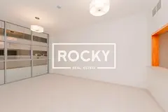 Spacious 1 BHK in Al RAFFA/ Near Al Mina Road with Laundry Room | Full Amenities