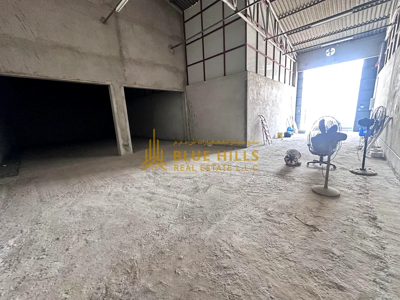 Heigh Roof | Main Road Access | Best For Storage64063806375297110