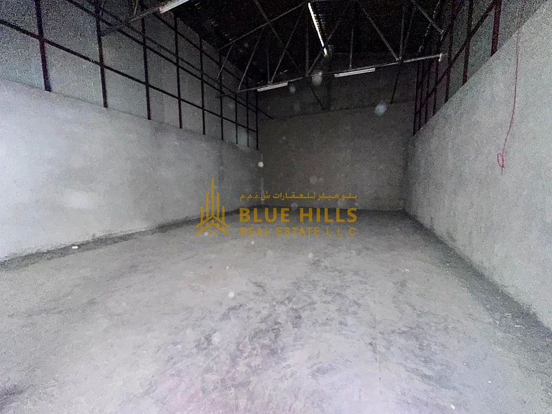 Heigh Roof | Main Road Access | Best For Storage64063806375297113