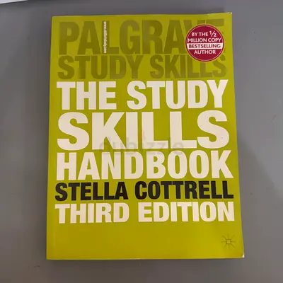The Study Skills Handbook Paperback –  by Stella Cottrell (978-0230573055)