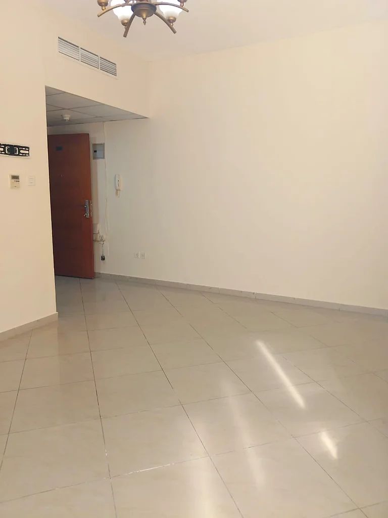 عرض مميز* شقة من غرفة واحدة متاحة للعائلة مقابل 26 ألف فقط مقابل مركز سهارى64191645104131111