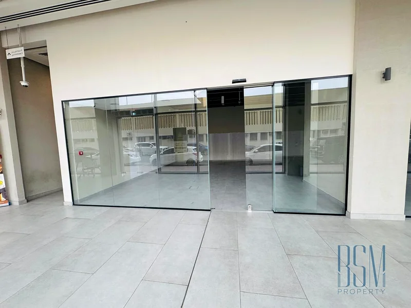 Retail Shop for Rent in Nasr Square, Oud Metha64072670758146110
