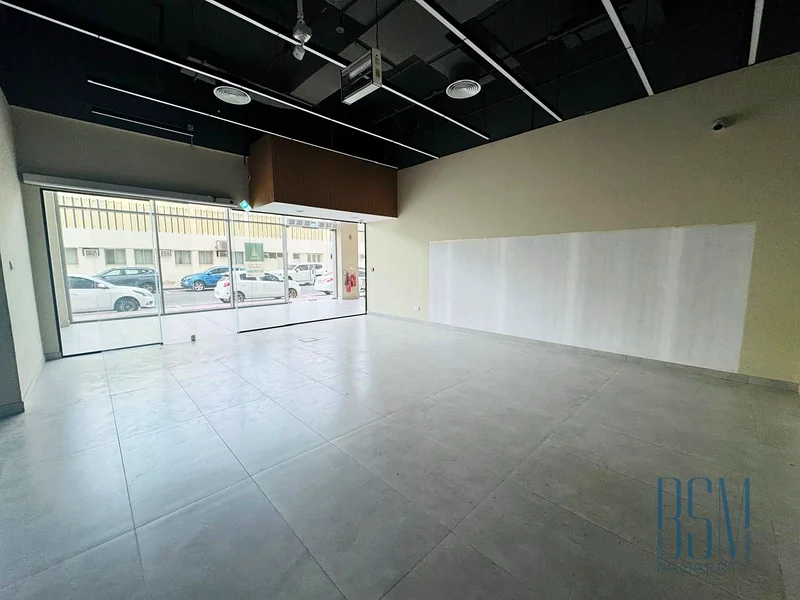 Retail Shop for Rent in Nasr Square, Oud Metha64072670758146111