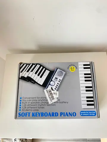 Roll up piano/ soft keyboard NEW
