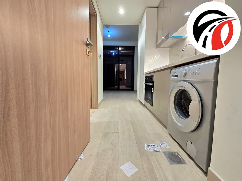 Spacious and nice layout studio / Boulevard view  / chiller free/ best community64152278922369114