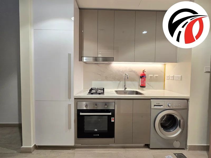 Spacious and nice layout studio / Boulevard view  / chiller free/ best community64152278922369112