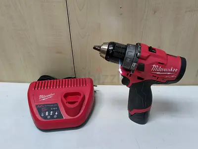 MILWAUKEE TIGHTER 12V B.L