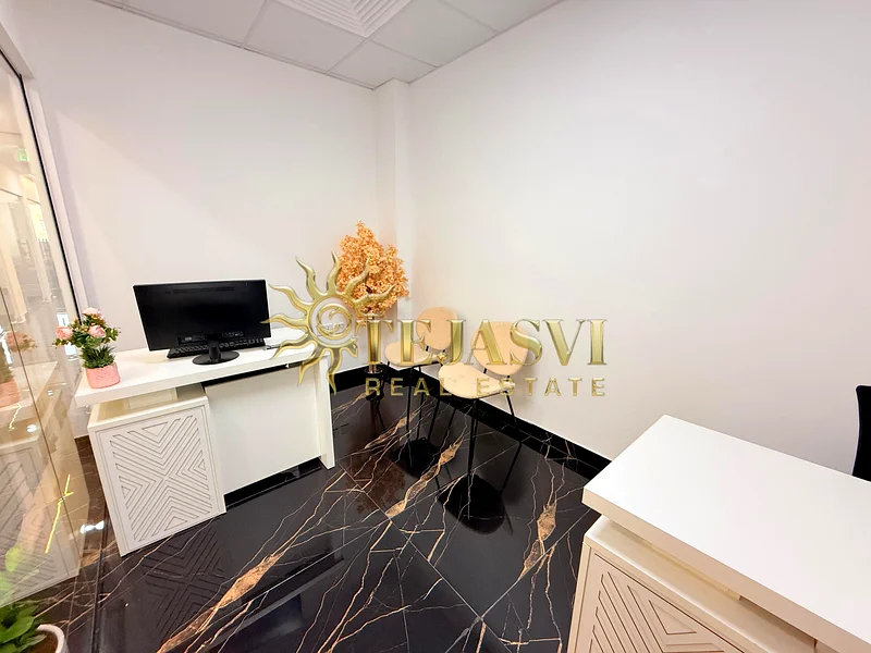 Ready To Move | Direct from Owner | Near to Metro64072344333570114