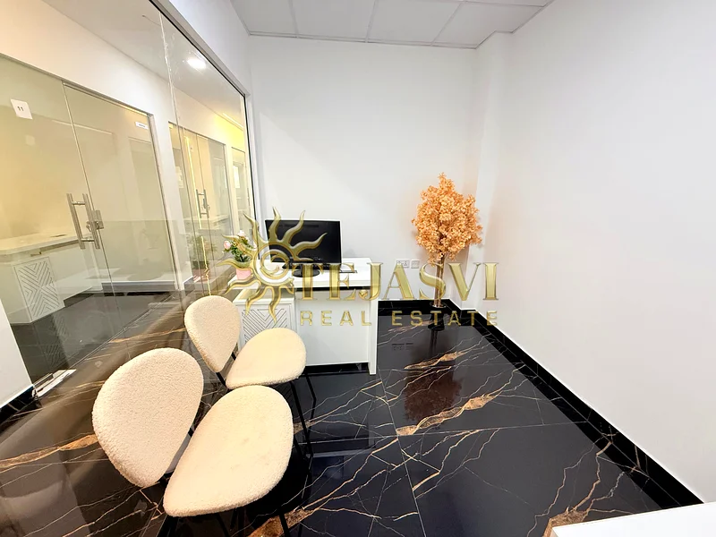 Ready To Move | Direct from Owner | Near to Metro64072344333570113