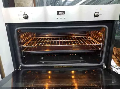 Smeg built in full gas oven 90cm