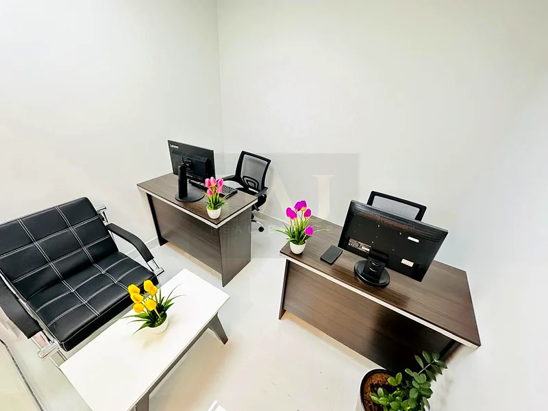 Ready-to-Move | Direct from Owner | Prime Location64072344238082110