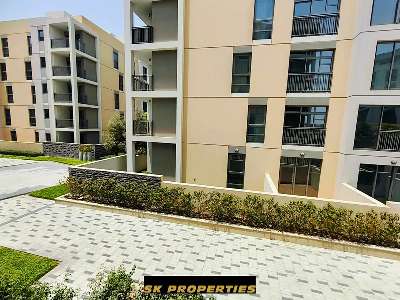 مع شرفة | جاهز للانتقال64230331298561110