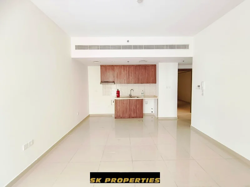 مع شرفة | جاهز للانتقال64230331298561111