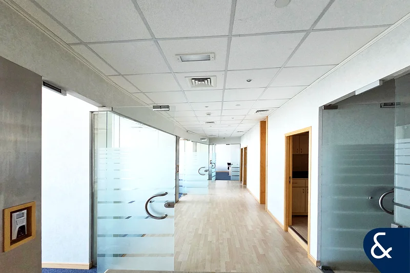Grade A+ | 3 Parking | Almas Tower64071147366785111