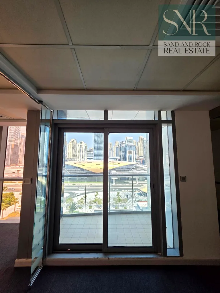 Prestigious Tower | Open Layout | Prime Location64070892323586113
