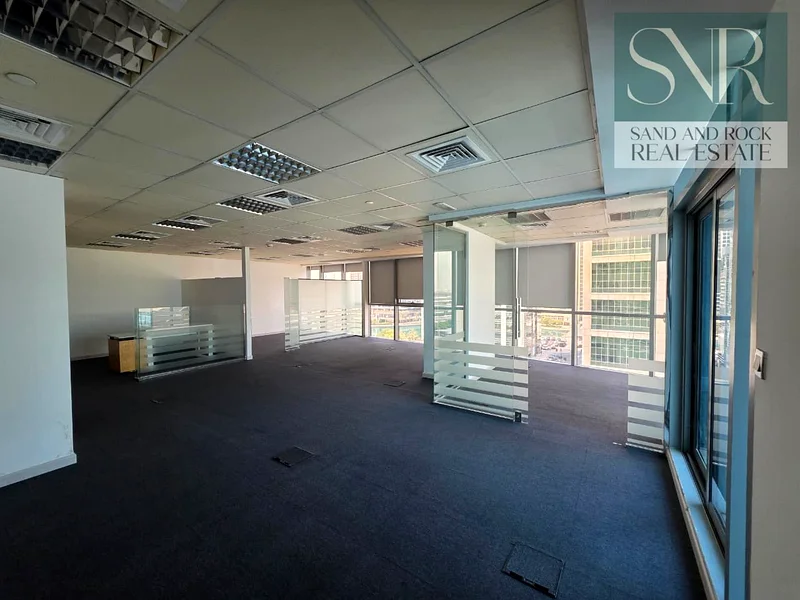 Prestigious Tower | Open Layout | Prime Location64070892323586110