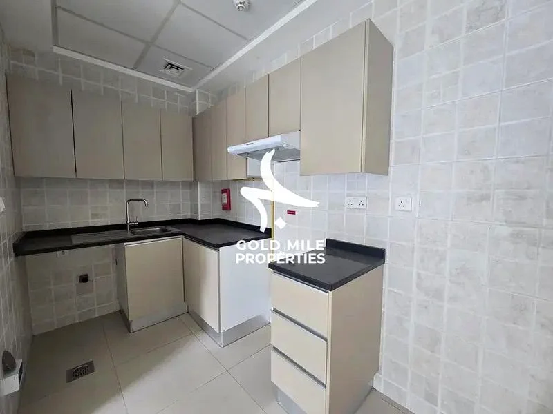 Spacious 1 BHK ||| FOR FAMILY ||| PRIME LOCATION ||| Close To MOE64143507410945113
