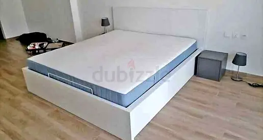 ‎Ikea king size hydraulic bed with Ikea mattress  ‎