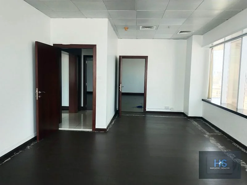 Vaastu complaint | Fully Fitted | Closed to metro64067573061378114