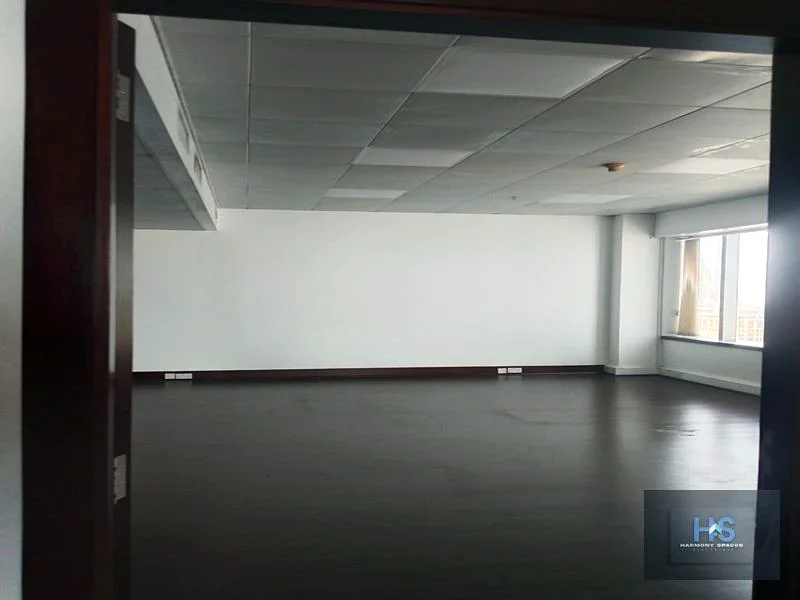 Vaastu complaint | Fully Fitted | Closed to metro64067573061378111