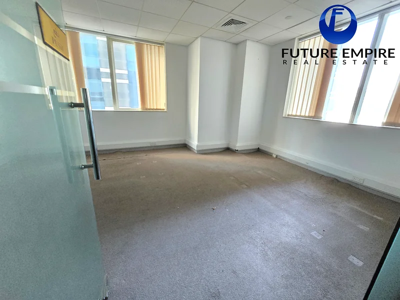 Partitioned Office ! Chiller-Free ! Close To Metro64066581523203111