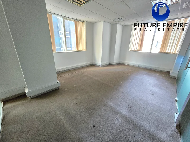 Partitioned Office ! Chiller-Free ! Close To Metro64066581523203110